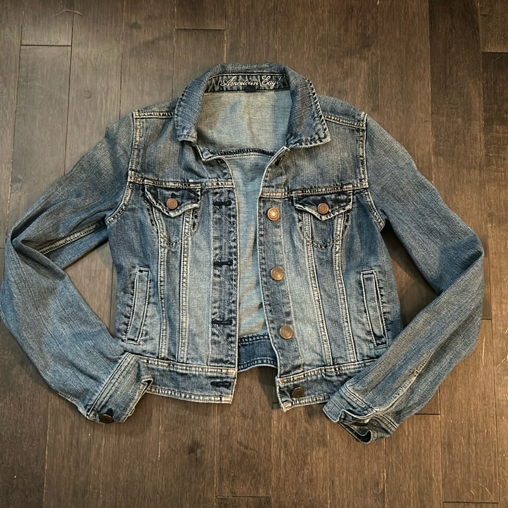 American eagle Jean jacket size:small